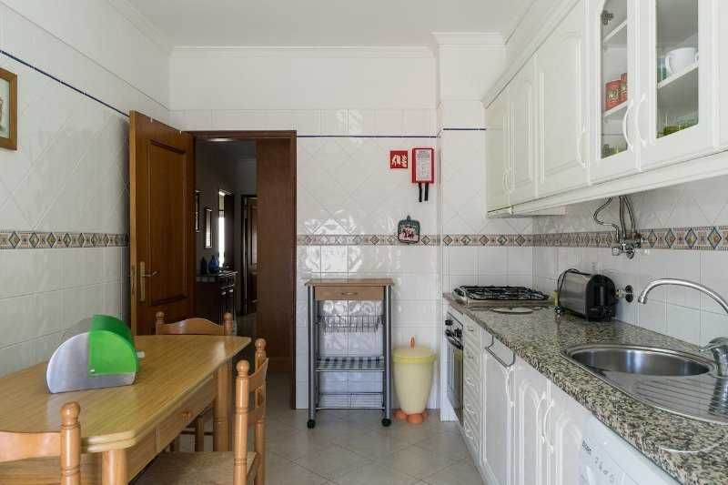Arrenda-se de 15 Setembro a 15 Junho 2026