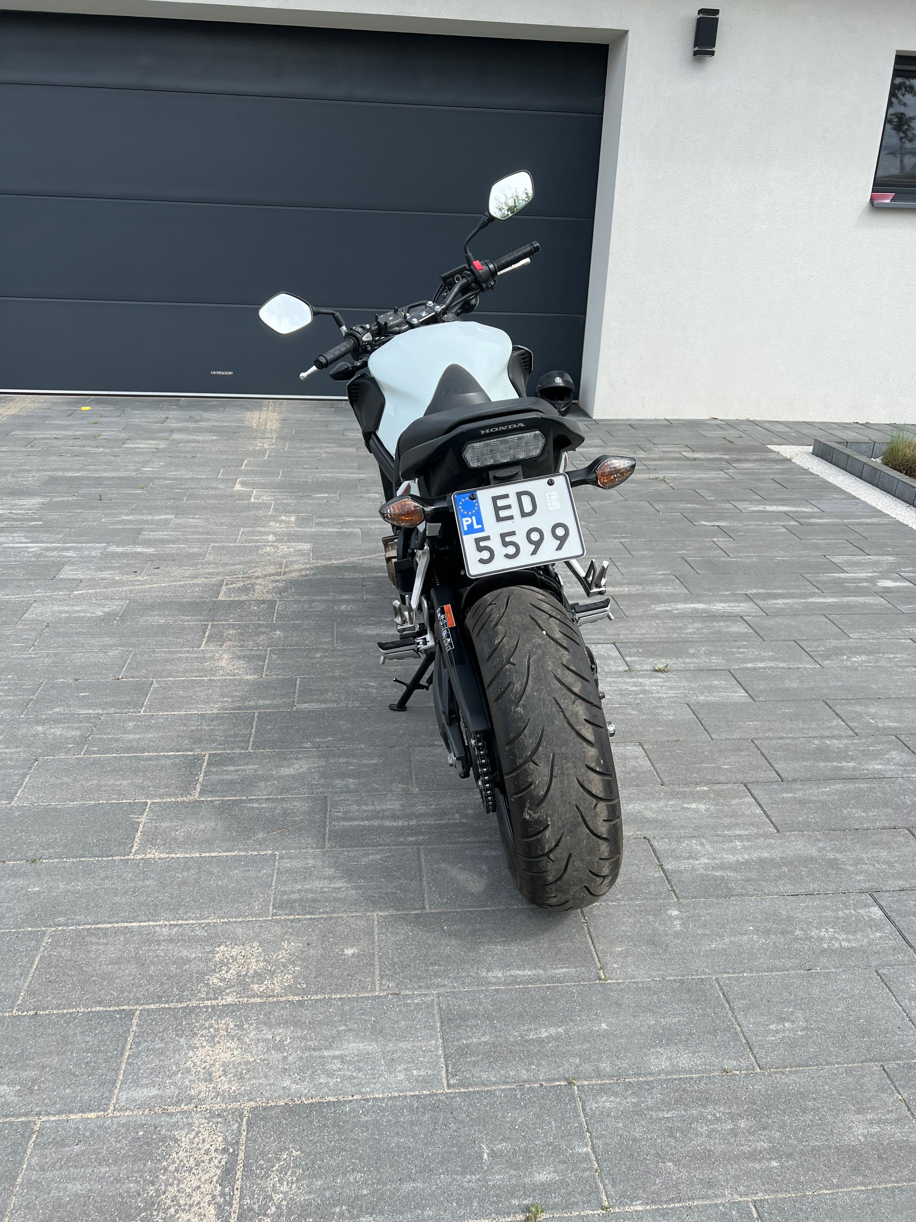 Honda cb650f akrapovic