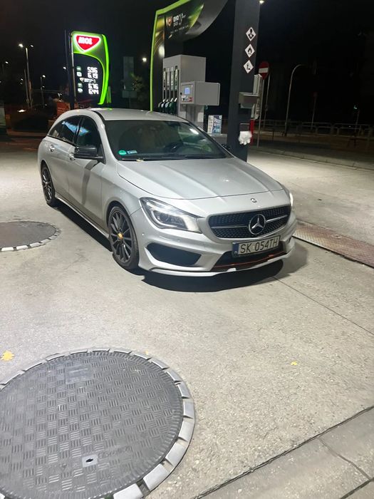 Mercedes-Benz CLA Wersja Orange Art, zawieszenie i pakiet AMG, mały przebieg