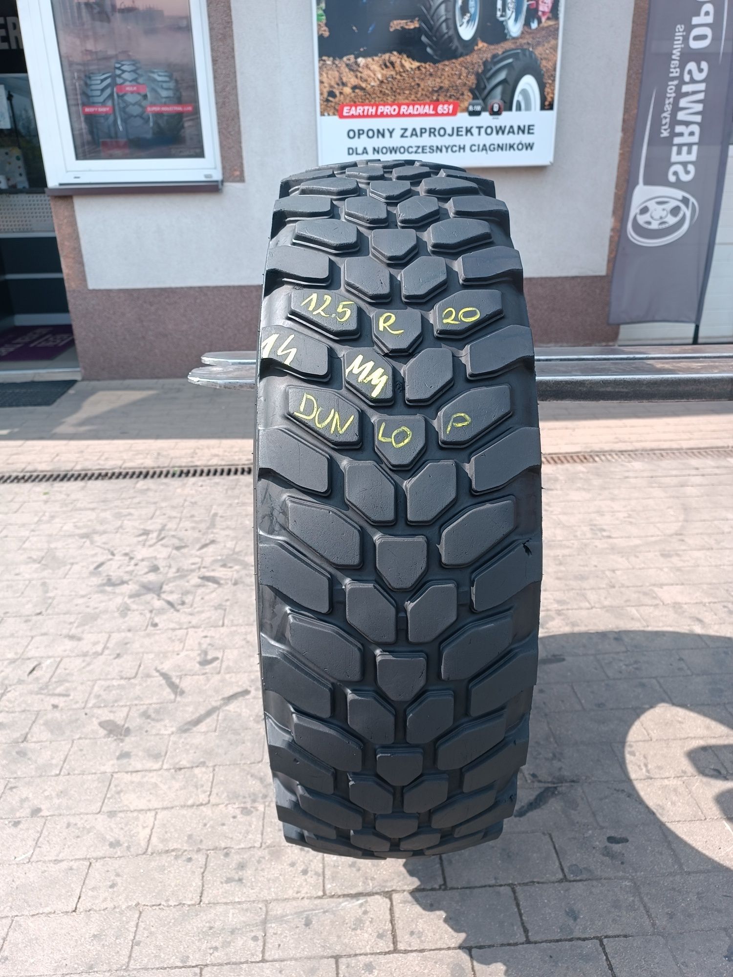 12.5R20 Dunlop SP PG3 opona przemysłowa 12.5-20
