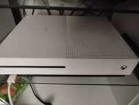 Xbox one s + dwa pady + Kinect + duża ilość gier