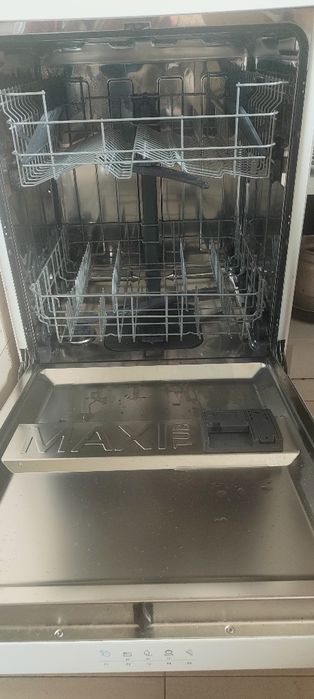 Vendo tudo cama com colchão