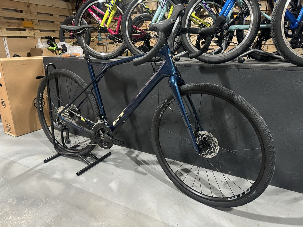 Rower 28 Gravel marki GT Grade Carbon Pro rozmiary, raty  0 %