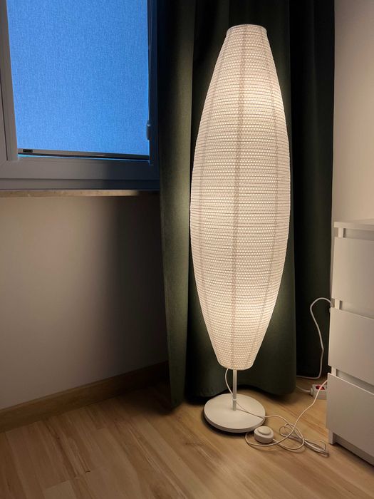 Lampka nocna podłogowa