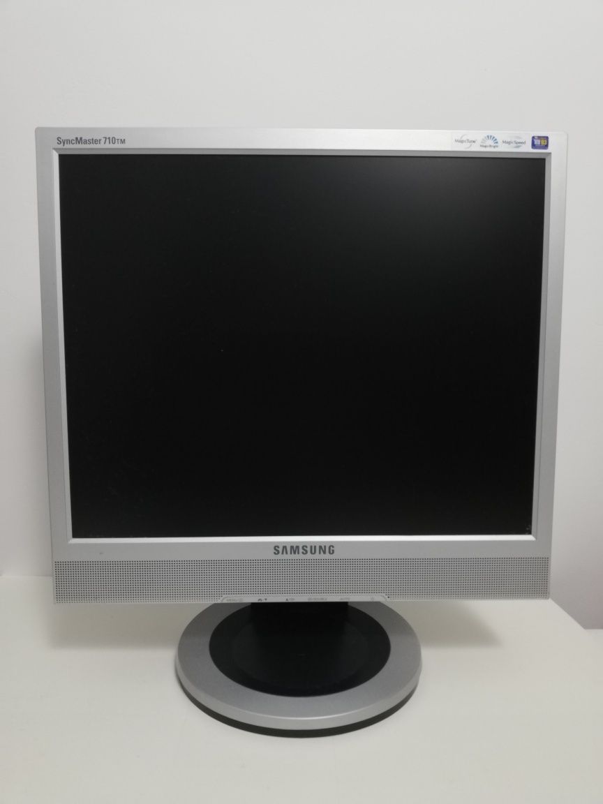 Monitor SAMSUNG SyncMaster 710tm 17cali