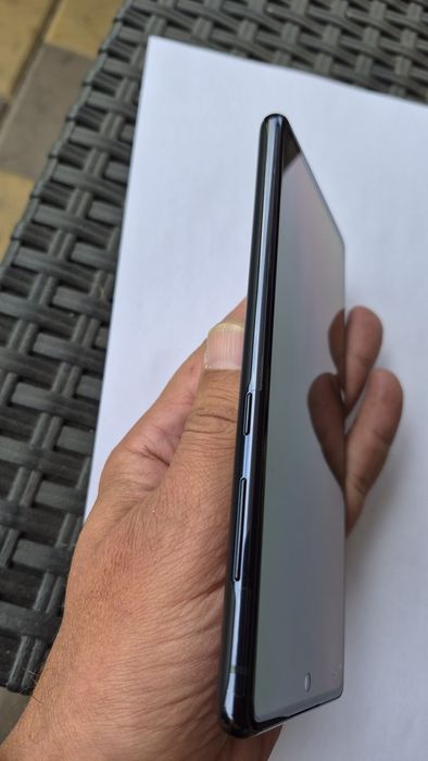 Samsung S20 FE продам
