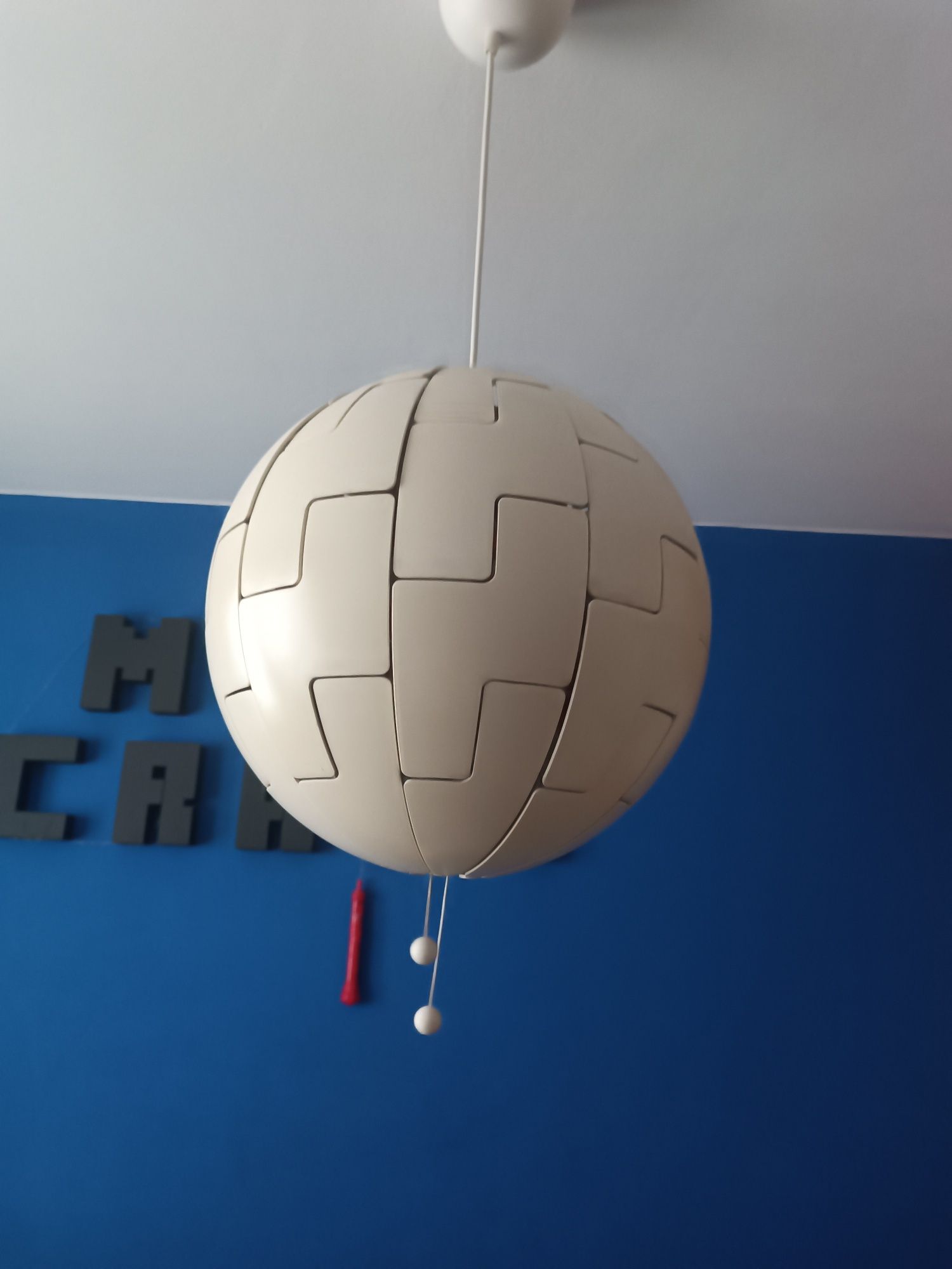 Lampa sufitowa kula rozkładana ikea