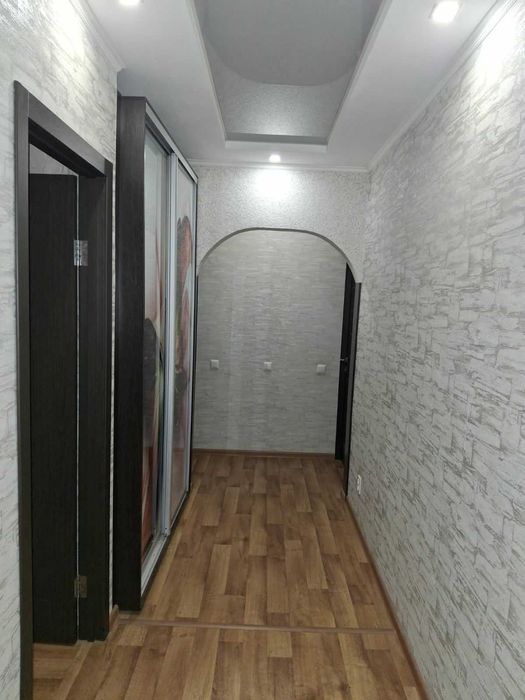 N S3 Продам 3 к из кв. ул. Амосова. 6/9. Капремонт. Цена 45000 у.е.