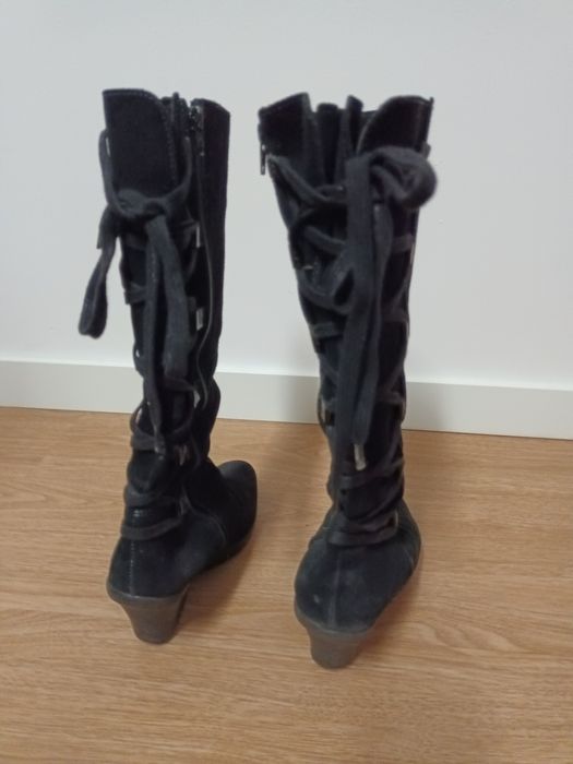 Botas de Camurça em Cunha - No  38