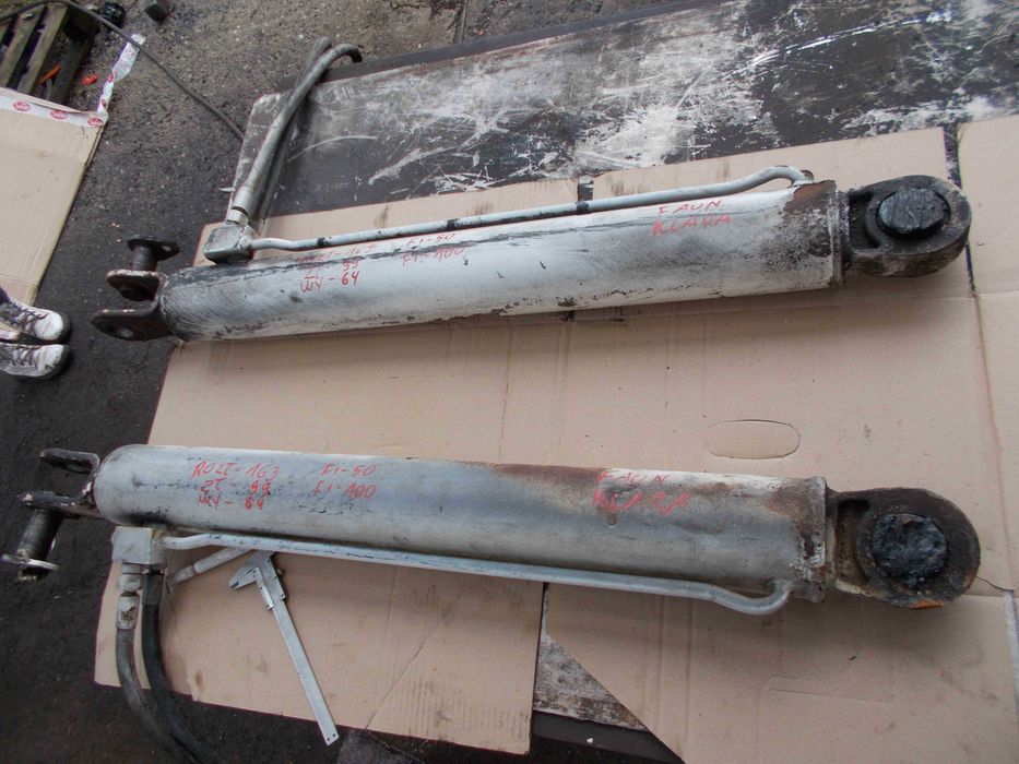 Siłownik hydrauliczny dwustronnego działania 163cm rozłożony