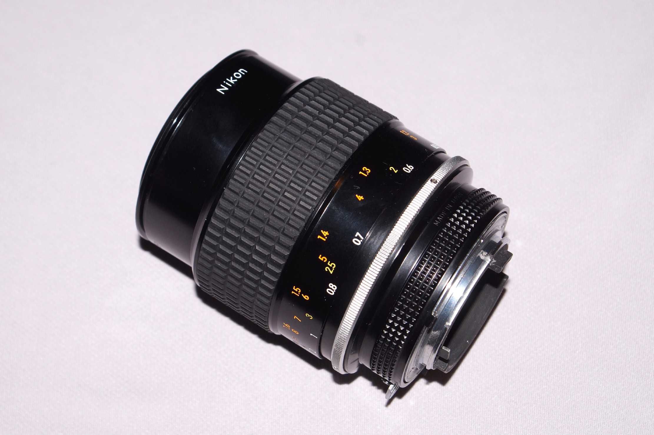 Nikon Micro-Nikkor 105mm f/4 Ai-S