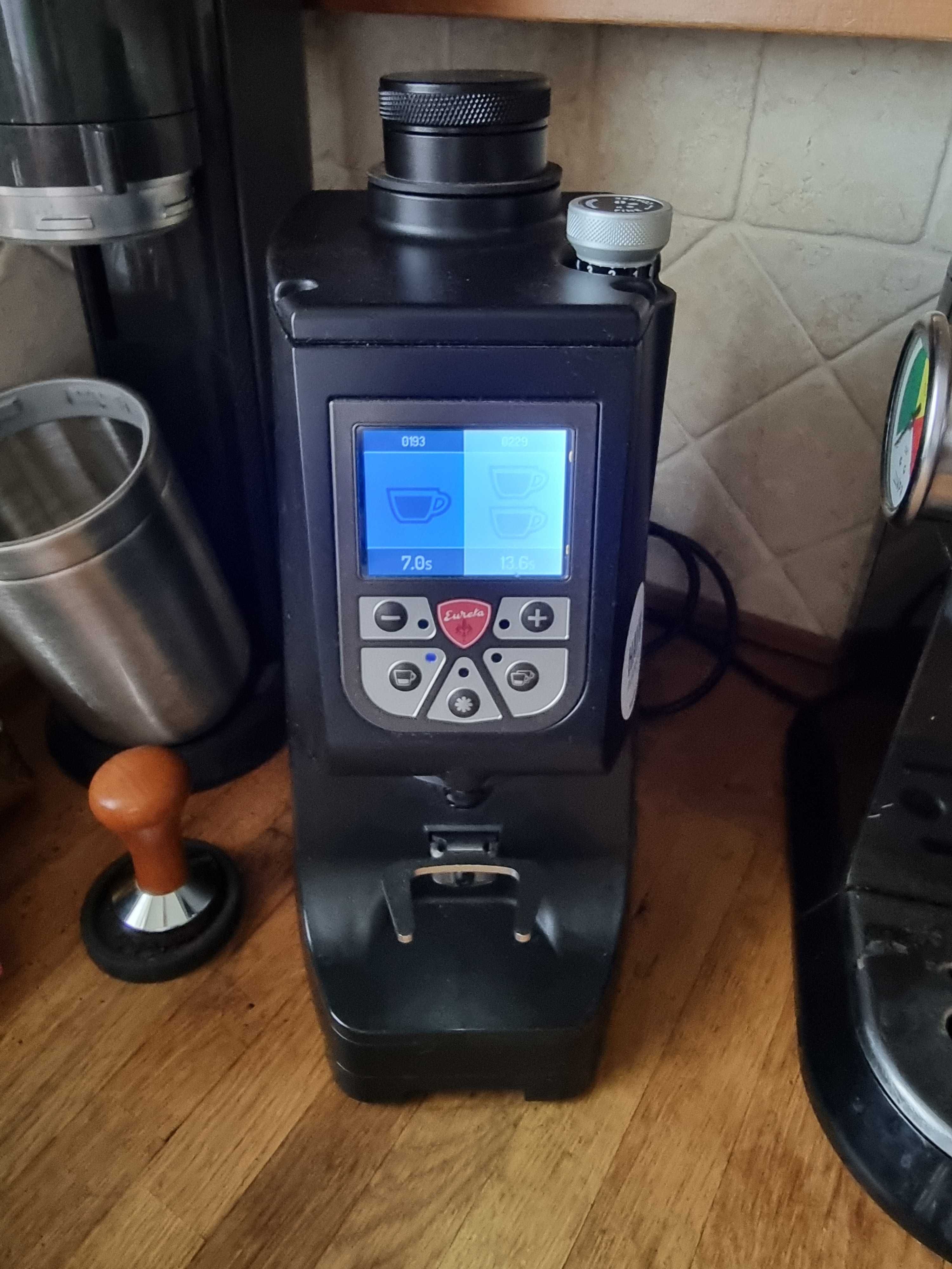 eureka atom 60e. Profesjonalny młynek do espresso
