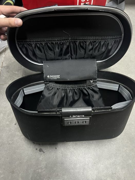 Necessaire samsonite preto