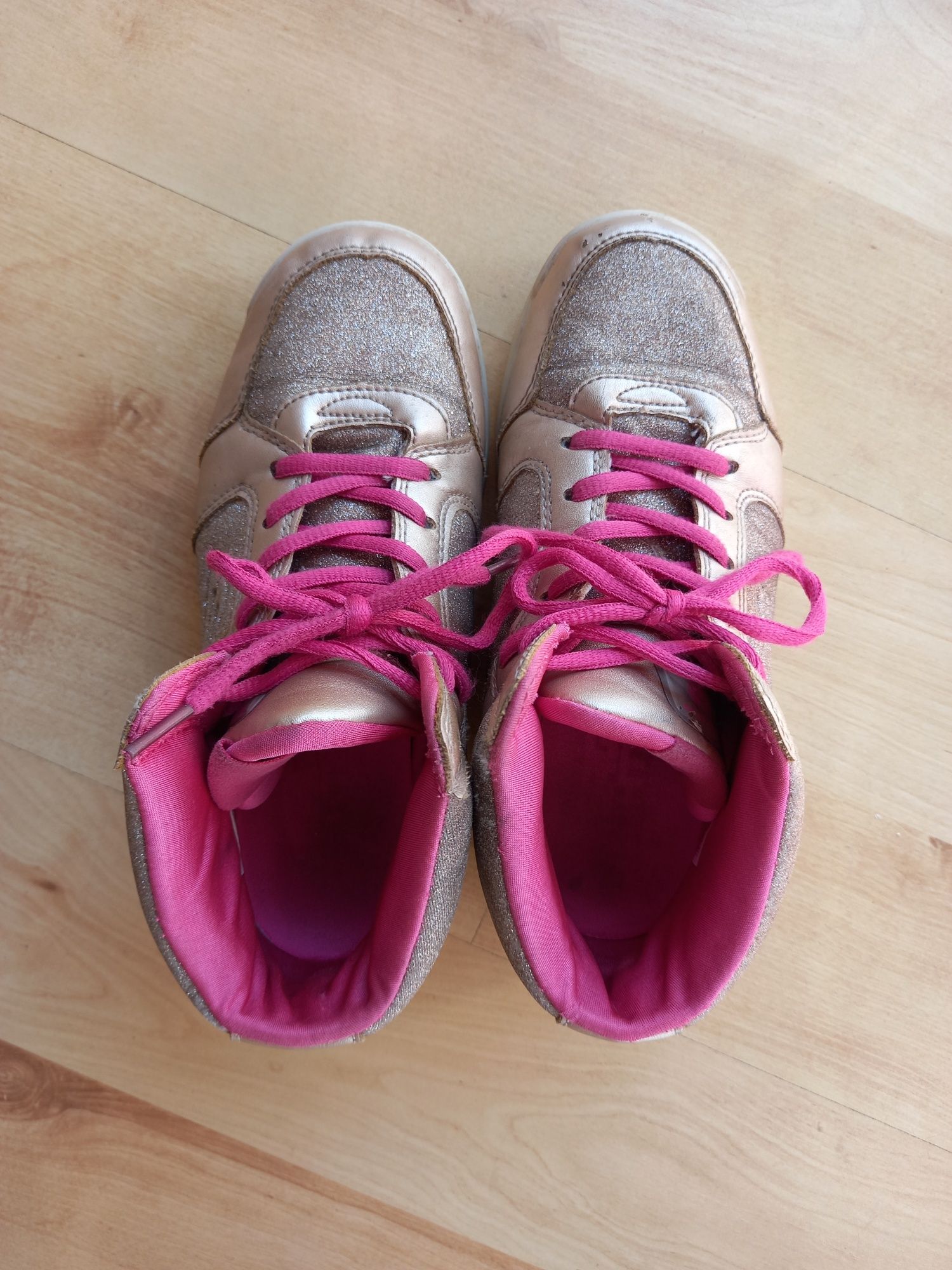 Buty świecące Skechers Energy lights r 34