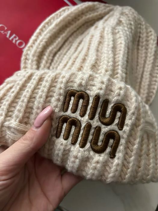 Нова жіноча шапка MIU MIU