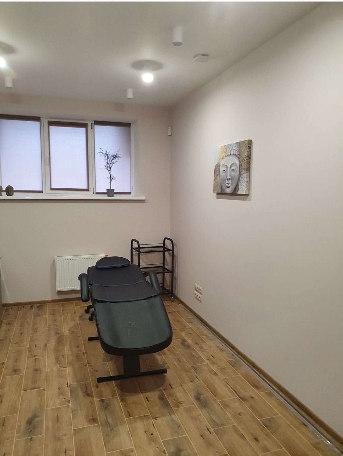 Продаж Салону Краси, ЖК Кришталеві Джерела, Київ, Теремки,Метрологічна