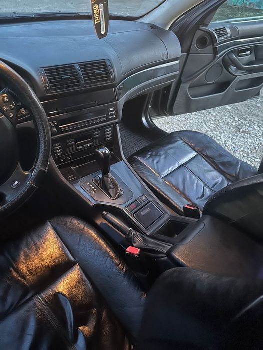 Продам бмв е39 м54б22