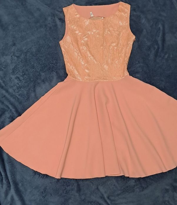 Сукня на свято чи на кожен день