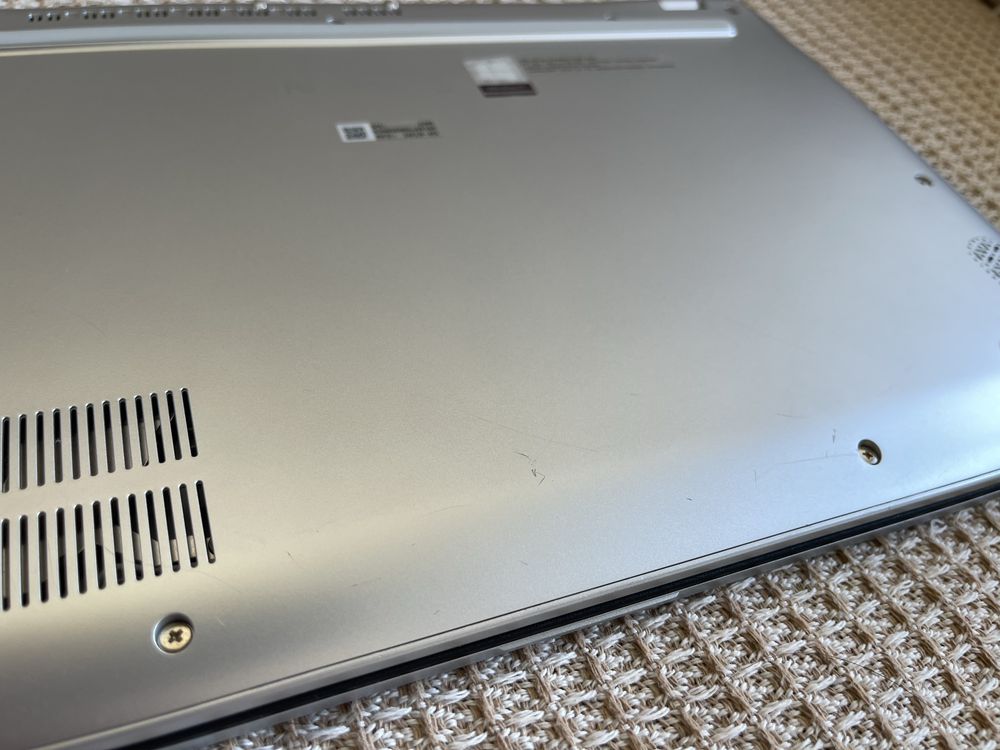 ASUS VivoBook 14 2019