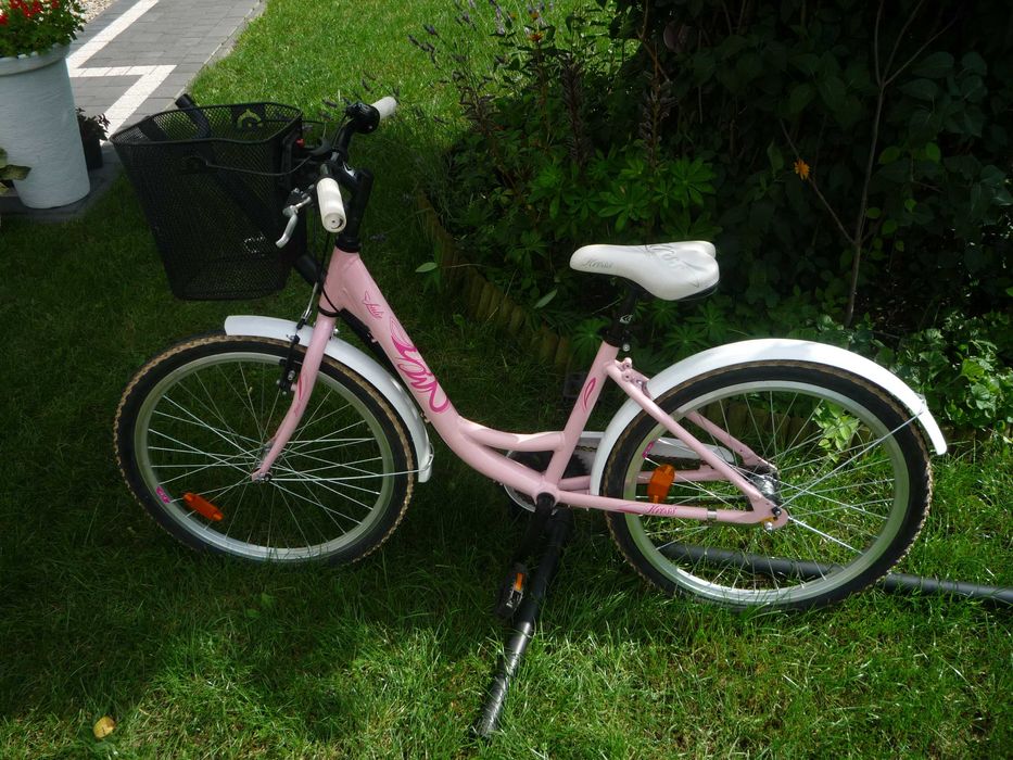 Rower Kross Julie 24 cale + koszyk, kask, latarka