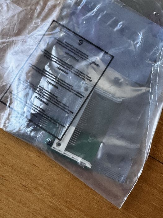 Conjunto de cabos e placas variados