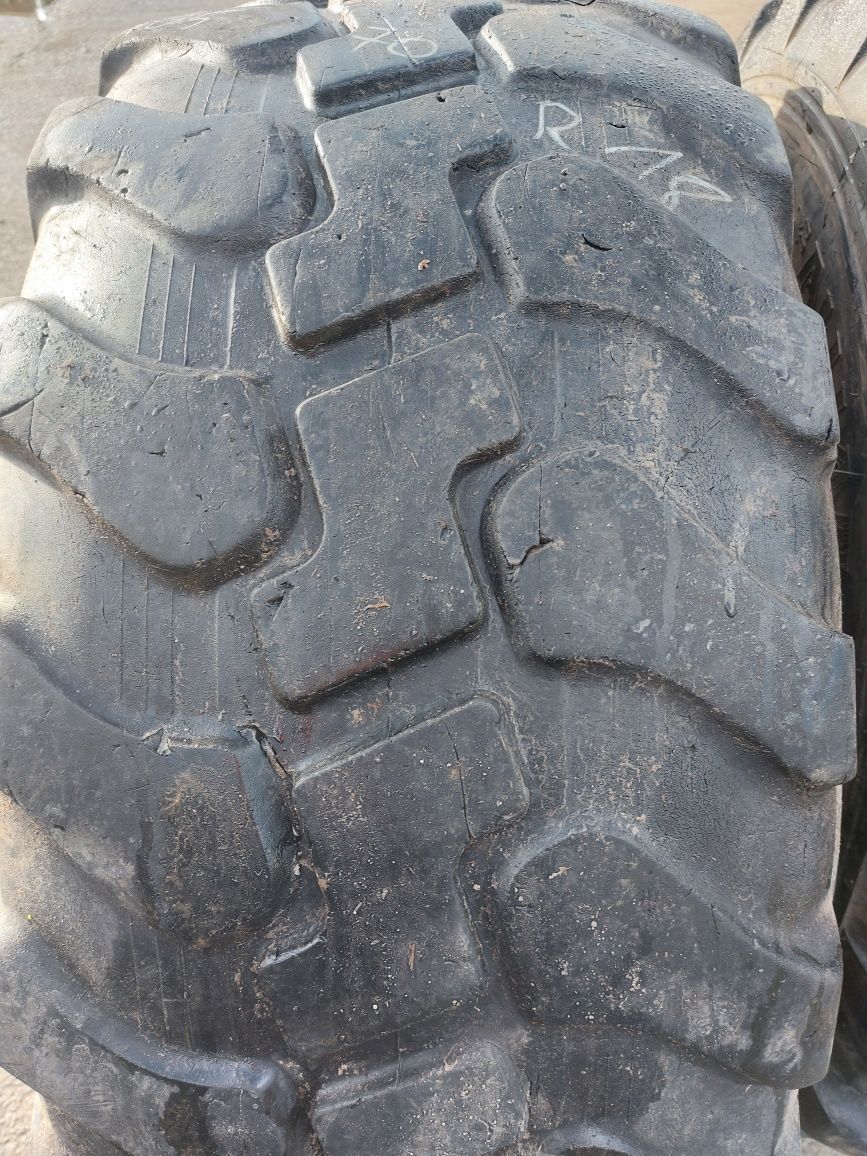 405/70R18 Alliance opony używane rolnicza para
