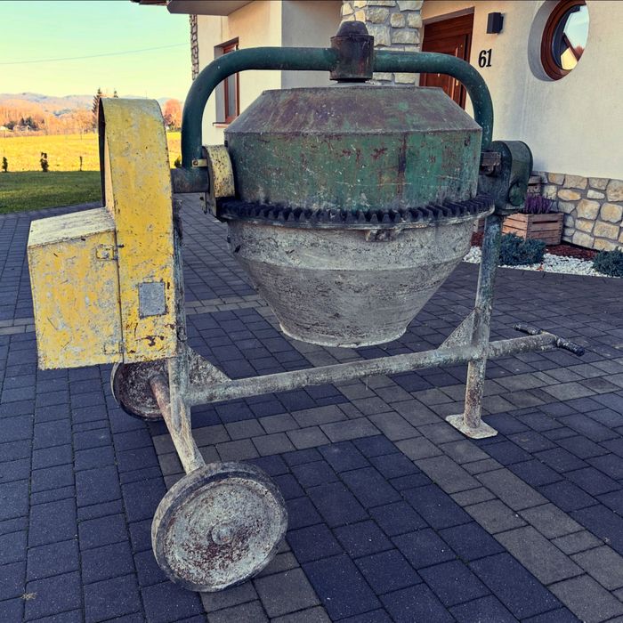 Betoniarka elektryczna solidna i cicha  TANIO