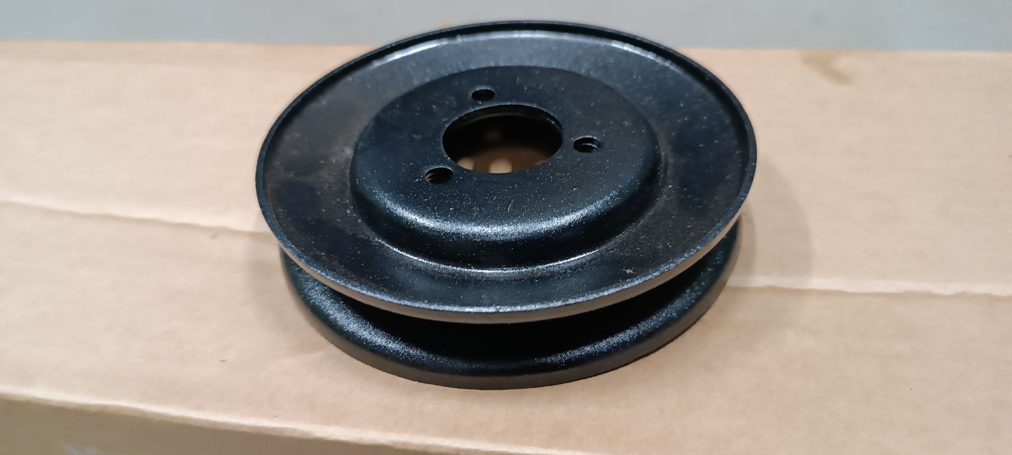Fiat 126p koło pasowe alternatora i prądnicy nowe