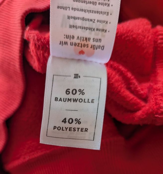 Червона толстовка від Manroof