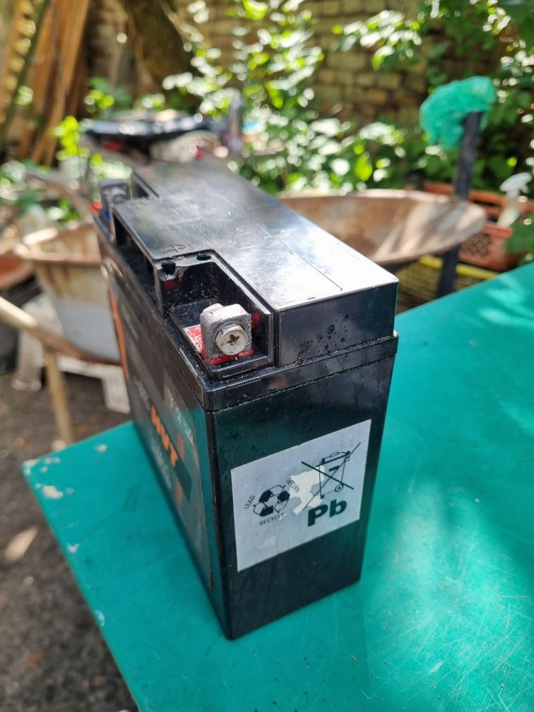 Akumulator motocyklowy hvt 20ah