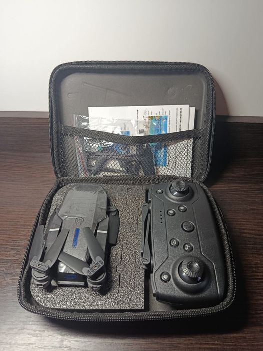 E88 Дрон з подвійною камерою — якісна зйомка та стабільний політ!