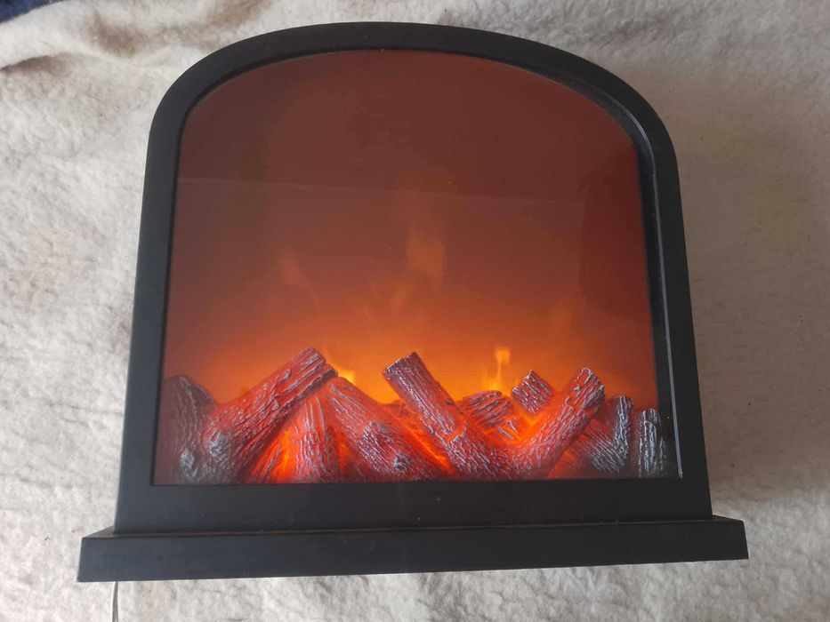 Kominek lampion LED ruchome płomienie