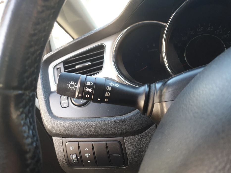 Conjunto / manetes de luzes e limpa vidros KIA Ceed (JD)