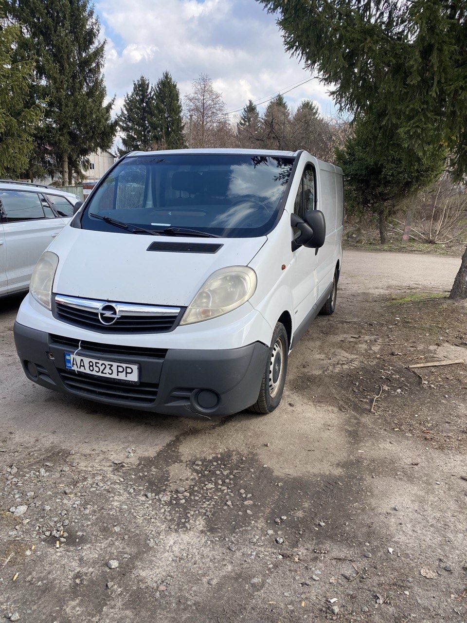 Opel Vivaro груз