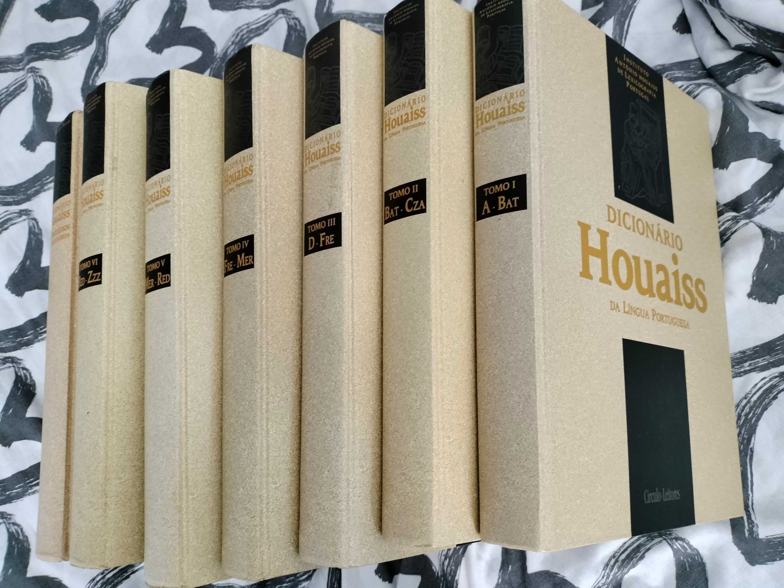 Dicionário Houaiss A-Z e dicionário de sinónimos e antónimos