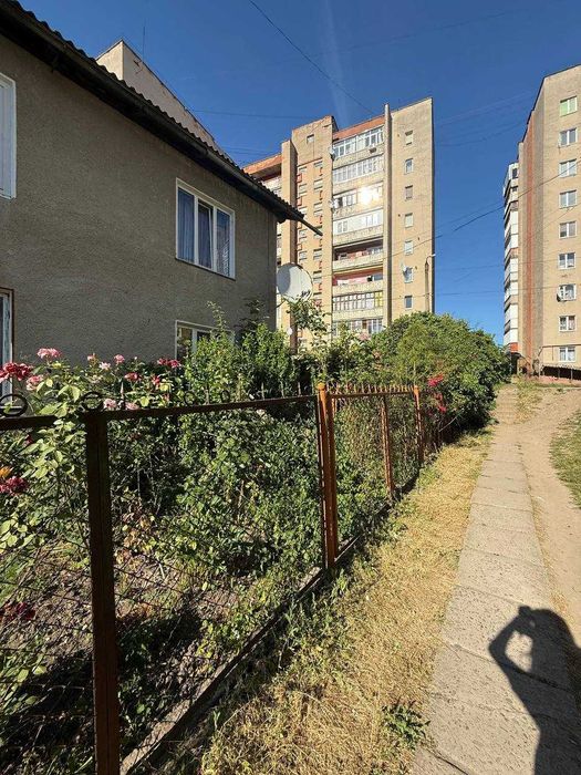 Продаж будинку в центрі міста