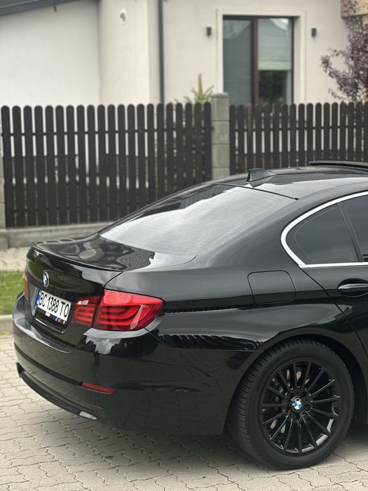 БМВ ф10 BMW f10 528