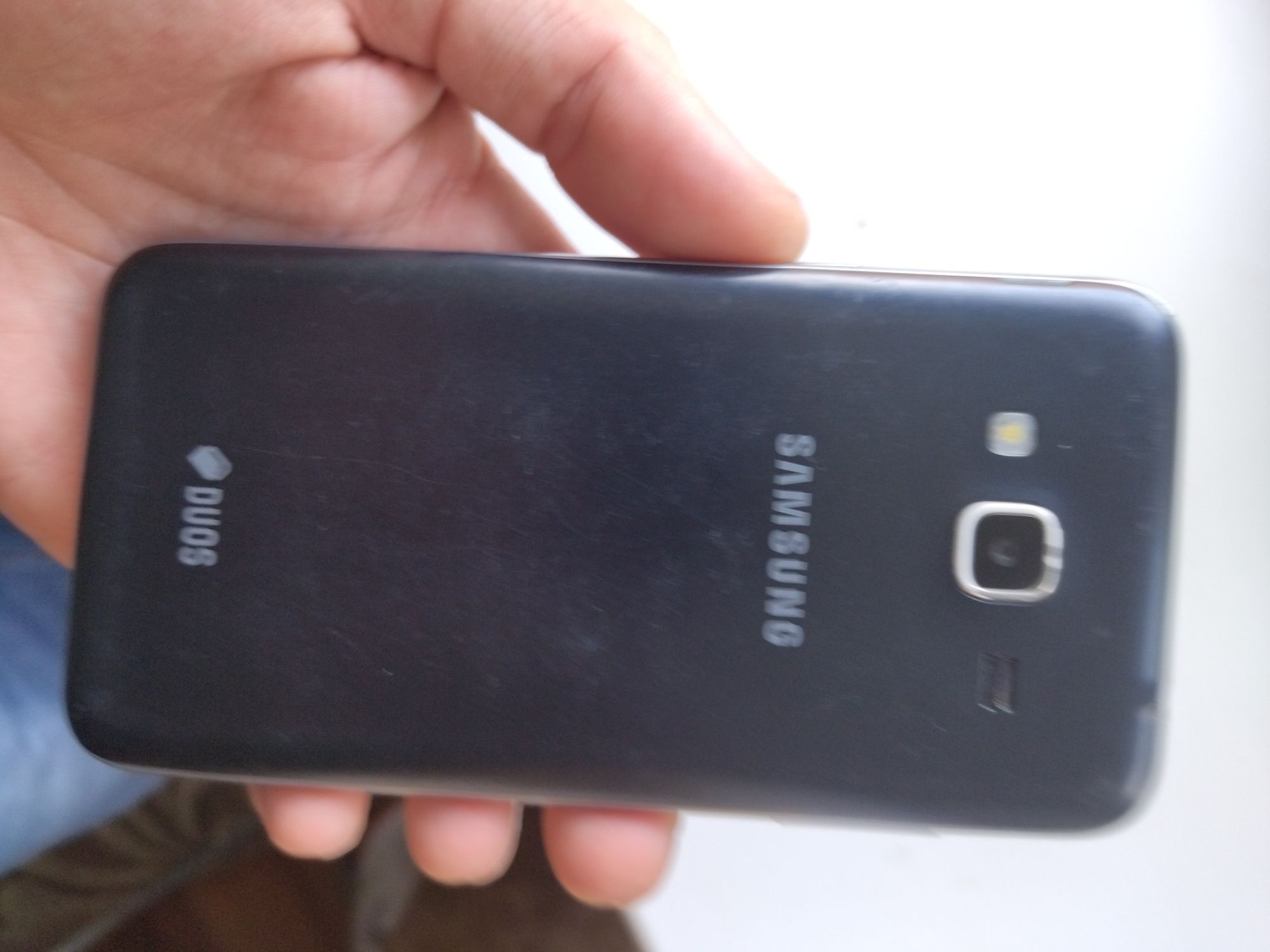Продам  SAMSUNG j3