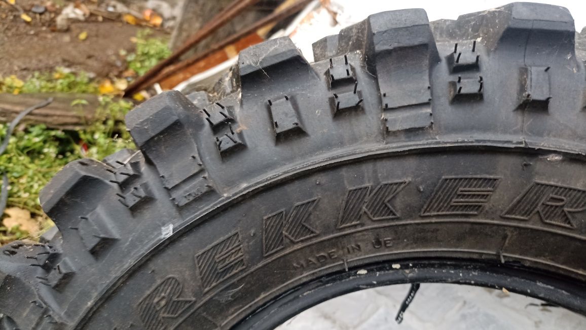Opony trekker 215/75 r16