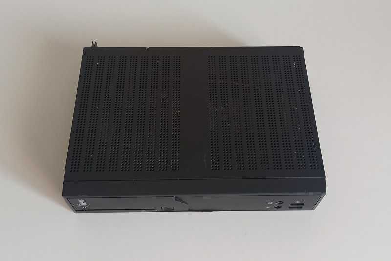 Komputer retro Fujitsu S900 Futro