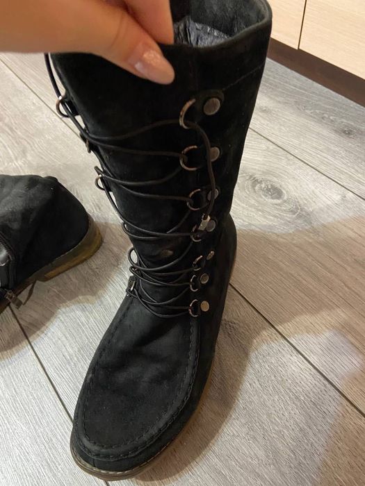 Взуття зимове жіноче