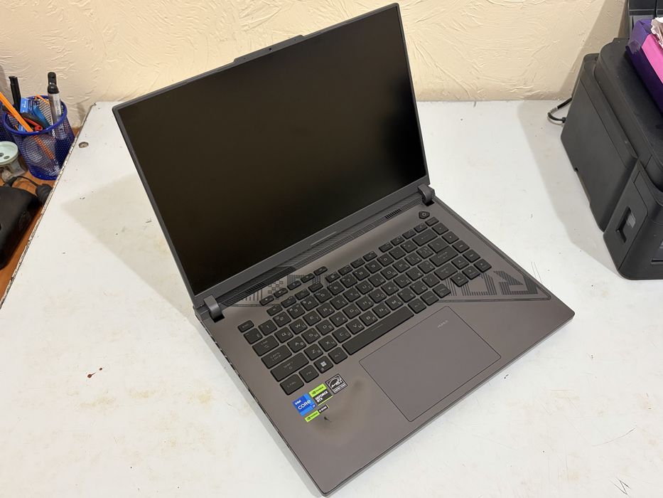 ASUS ROG Strix G16 I7 13650HX RTX 4070