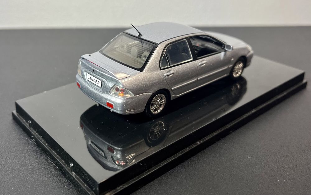 Модель Mitsubishi Lancer IX Sport 2.0 Silver 1:43