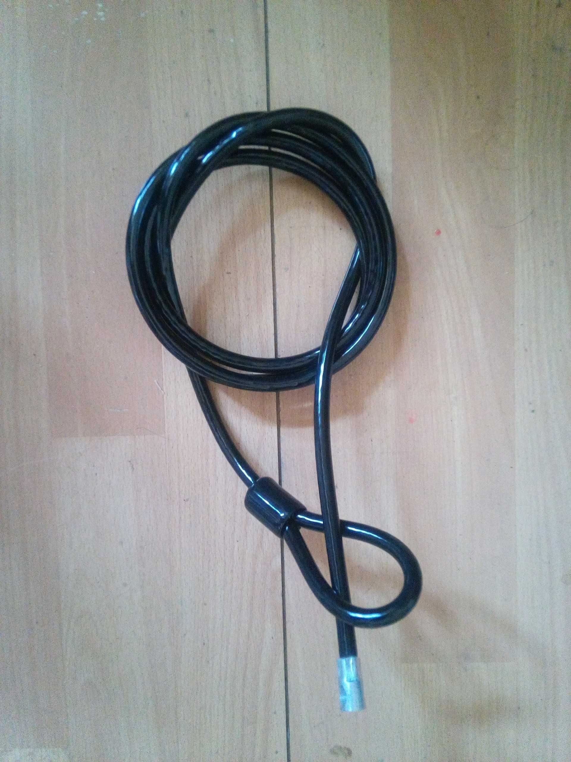 Cabos de aço anti-roubo para periféricos da marca Noble Locks