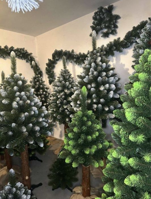 Choinka Sztuczna na pniu 180cm; ośnieżona, gęsta