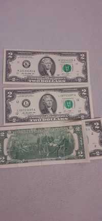 Долар 2.$.   евро 1 і 2.