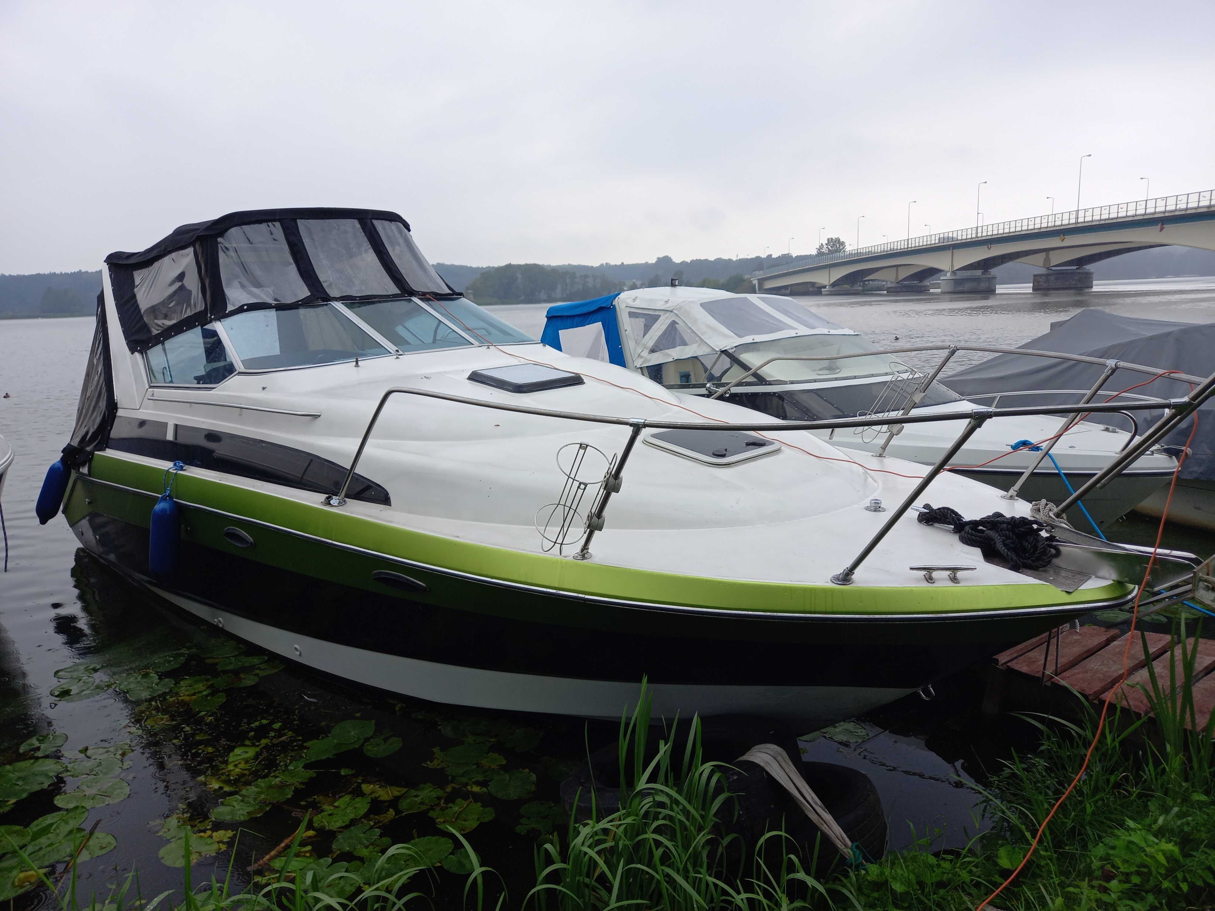 Łódź motorowa jacht Bayliner 2755