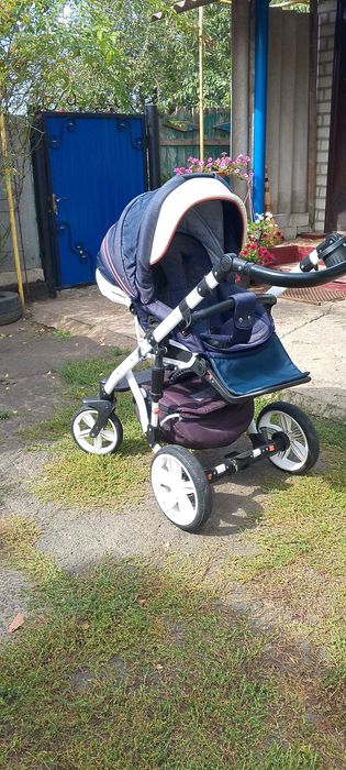Продам дитячу коляску у гарному стані