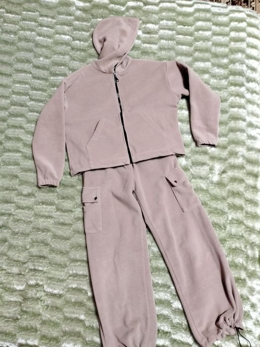 Продам костюм для дівчинки!