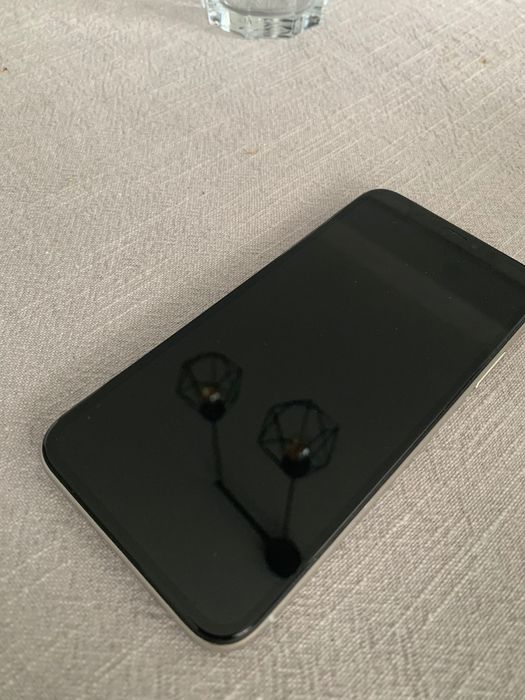 iPhone X - 64 GB - muito bom estado